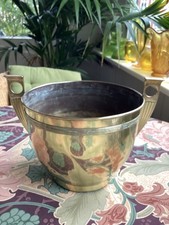 Art Deco .Sehr schöner Blumenübertopf.Messing. Top erhalten.