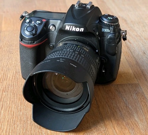 Nikon d300s s - +, nikkor