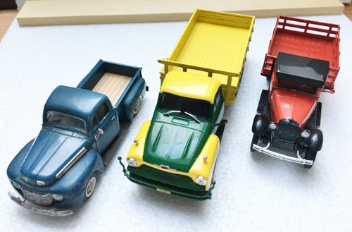 Modellautos konvolut - 1:43,