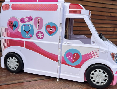 Barbie krankenwagen fahrzeug - krankenwagen,