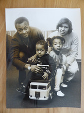 FORTUNA KÖLN, FC HOMBURG, PERU   original Pressefoto   JULIO BAYLON mit Familie
