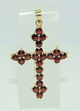 Vintage Kreuz Anhänger mit Böhmischem Granat / 333er 8 Karat Gold