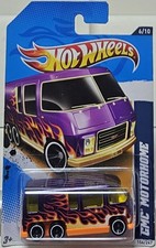 Hot Wheels 2012/156 - Heat Fleet 06/10 - GMC Motorhome /K10