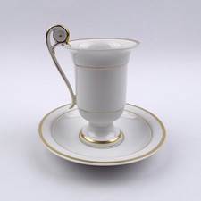 AK Kaiser Schokoladentasse mit Untertasse Porzellan weiß Golddekor 564