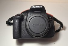 Canon EOS 700 D