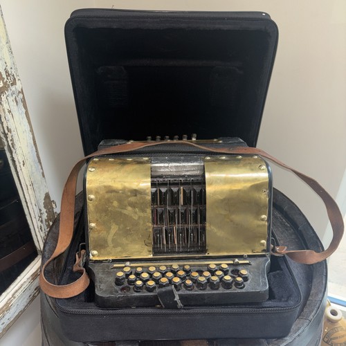 Vintage knopfakkordeon - knopfakkordeon, /