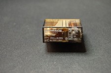 Relais  Schrack  RP 821740