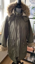 Winterparka ESPRIT 38 olive kaki Teddyfutter 