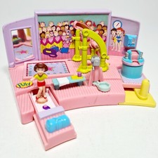 ©1999 Mattel POLLY POCKET Gym