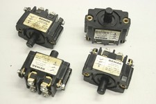 4x DEMAG 872007 Kran Steuerflasche Steuerschalter Drucktafel Schalter 872007