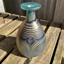 Vase Glas Signiert Eisch Design Federdekor  Studioglas Mundgeblasen Höhe  14 CM