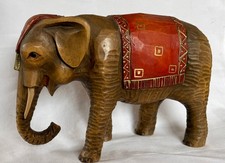 Elefant mit Sattel, Krippe