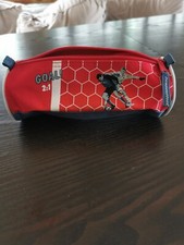 Federmappe Etui Fußball Logo 22cm Länge Höhe 8cm Tief 9cm Rot Grau