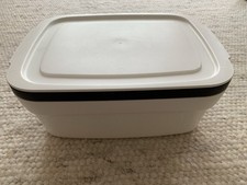 Neuw. Tupperware BreadSmart