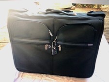 Tumi-Kleidersack-Trolley, schwarz, guter Zustand