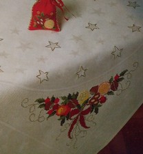 Stickvorlage Kreuzstich  aus Handarbeitsheft  A5 " Adventsbouquet mit Früchten "