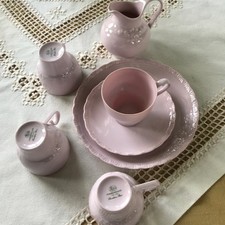 Hutschenreuther Porcelaine Rose "Desiree" 4 x KaffeeGedeck + Milchkännchen