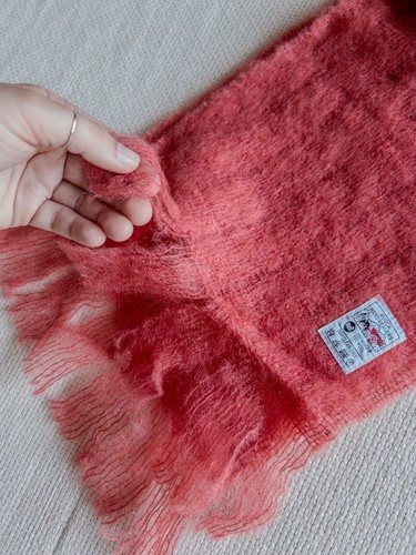 Avoca handweavers red - red, mohair