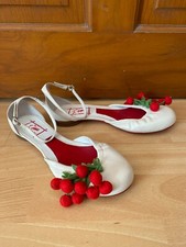Miss L Fire Cherry Toes Creme Leder Flats Schuhe Größe UK 4 EU 37 Skurril Retro