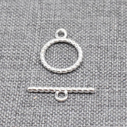Gedrehter ring aus - 2,