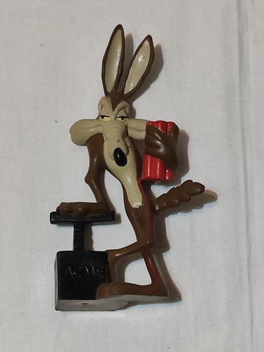 Wile coyote dynamite - wile, e.