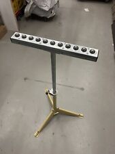 höhenverstellbares  Werkstatt- Stativ mit Rollen für die Säge und Werkbank