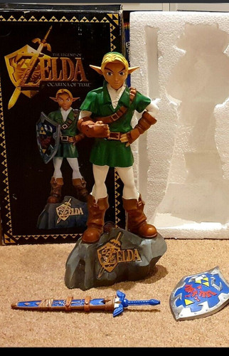Zelda statue ocrania time - statue,