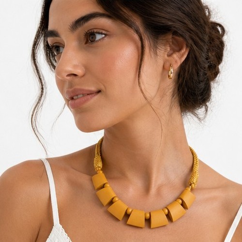 Collier aus gelbem - , mit