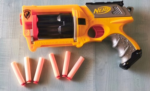 Nerf strike maverick rev - n-strike,
