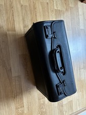 Pilotenkoffer Gebraucht - Zahlenschloss ohne Rollen, gebraucht in gutem Zustand