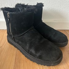 Schwarze kuschelig warme UGG
