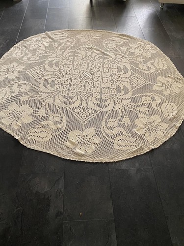 Vintage tischdecke gehäkelt - tischdecke,