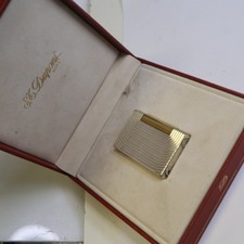 Elegantes S. T. Dupont Feuerzeug, funktionsfähig mit Etui + Papiere