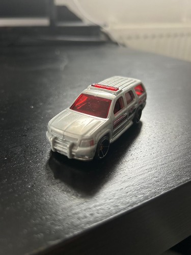 Hot wheels chevy tahoe - 07,