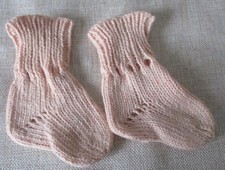 Schöne alte  Puppensöckchen