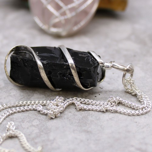 Schwarzer onyx rohstein - schwarzer,