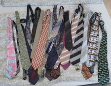 Große Krawatten-Sammlung   29 Teile