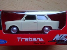 Trabant Trabbi 601  1/60 ca. 7,6cm mit Rückzugmotor beige Oldtimer Modelauto