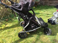 Zwillings-Kombikinderwagen Mountain Buggy Duet inkl. Liegewannen und mehr