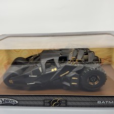 Hot Wheels 1:18 Batmobile Tumbler – Batman Begins – schwarz/gold – OVP