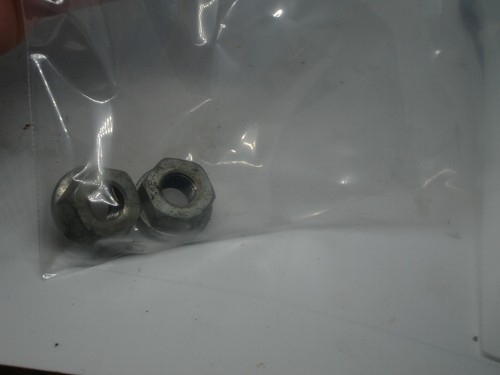 Dolmar 343 bar stud - , nuts