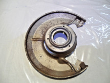 Mercedes Benz W123 Spritzblech Ankerblech Bremsscheibe vorne links