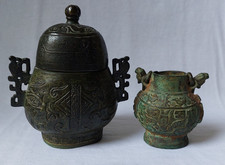 2 alte chinesische Bronze