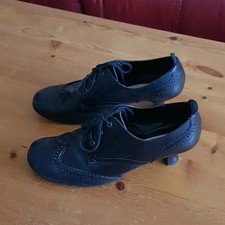 Budapester Lederschuhe Janet D., Pumps mit kleinem Absatz, vintage, 2000er, Y2k