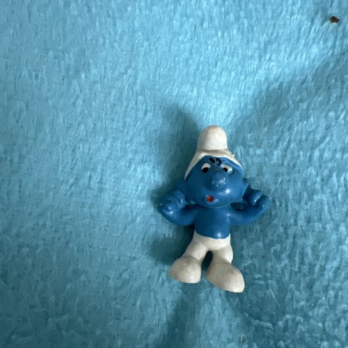 Schlumpf hält ohren - schlumpf,