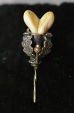 800er SILBER - TRACHTENSCHMUCK ANSTECKNADEL MIT ZWEI GROßEN GRANDEL