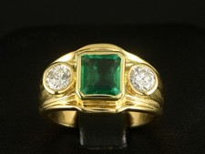 Moderner Smaragd Brillant Ring