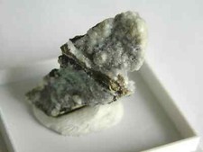 Hemimorphit; Grube Gelbe Birke, Erzgebirge, Sachsen, Kleinstufe in Dose (A29)