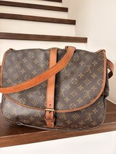 Louis Vuitton Saumur