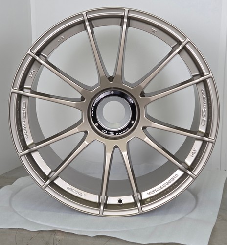 Zoll porsche 992 gt3 - 21",